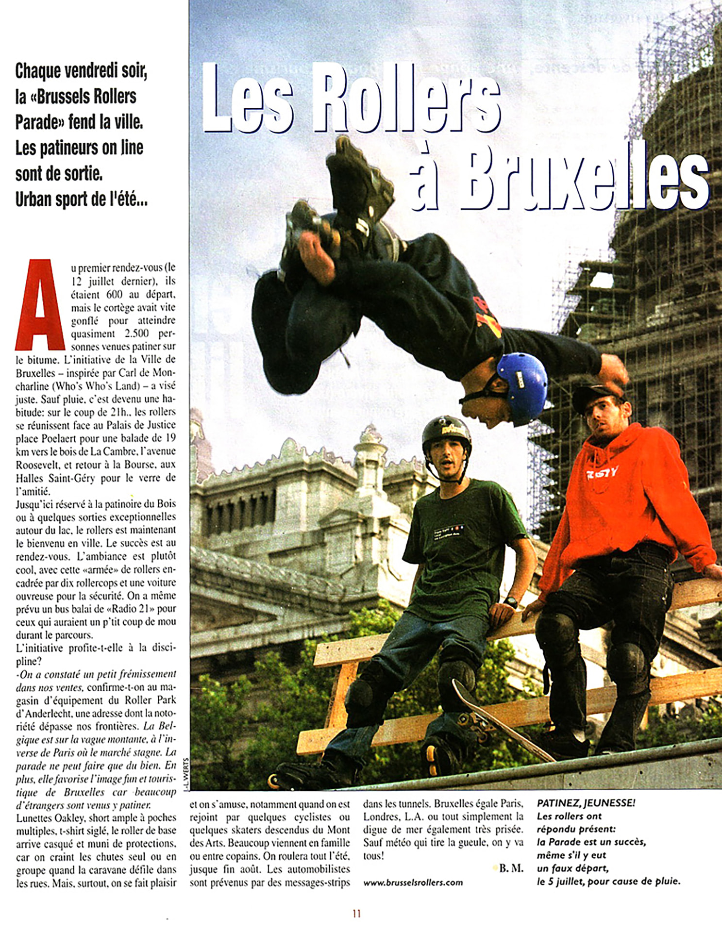 Le Soir Magazine, August 17, 2002. Photograph by J.-L. Werts showing a skater performing an acrobatic trick over a ramp with the Brussels Law Courts in the background.