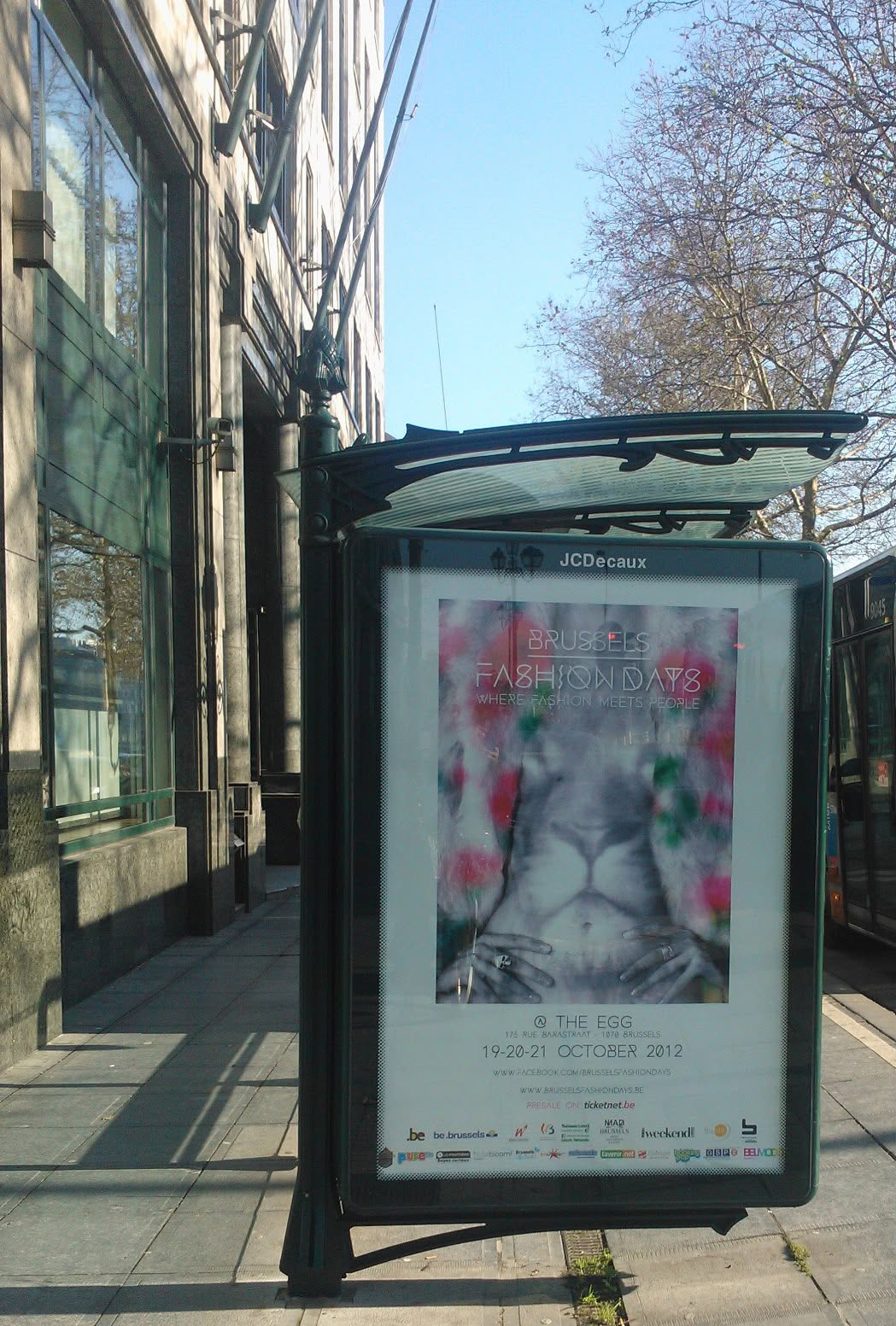 Brussels Fashion Days · Affiche en abribus 2012 - Street display photograph