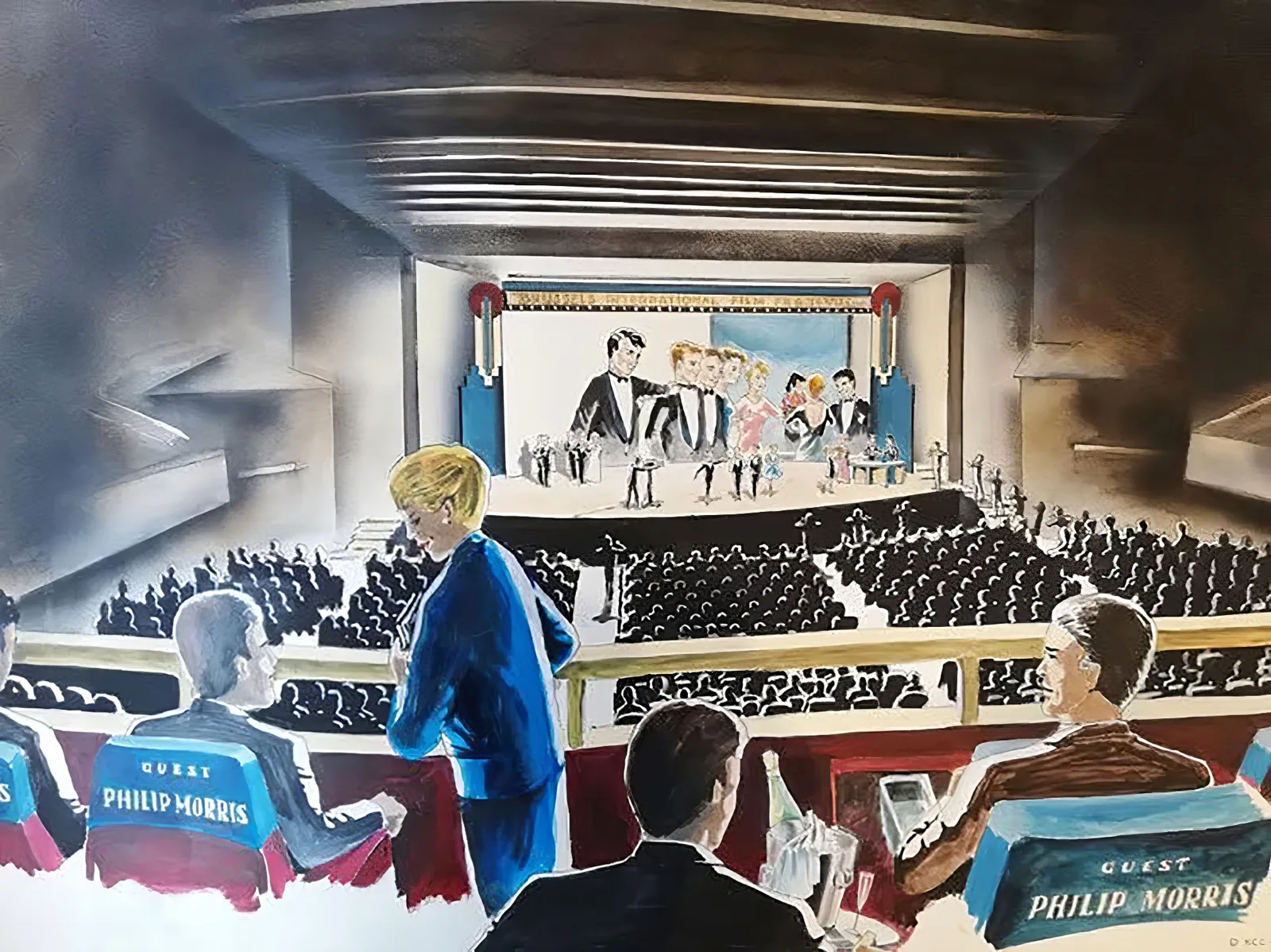 Lay-out d'Aldo Gigli, feutre et gouache sur papier, format horizontal. Vue intérieure d'une salle de cinéma comble : l'écran et la scène au fond, les rangées de spectateurs vues de dos, une zone de fauteuils d'invités identifiée Philip Morris et, au premier plan, une silhouette en veste bleue qui donne l'échelle. Le dessin sert à convaincre autant qu'à construire : le commanditaire voit la salle pleine avant la première projection.