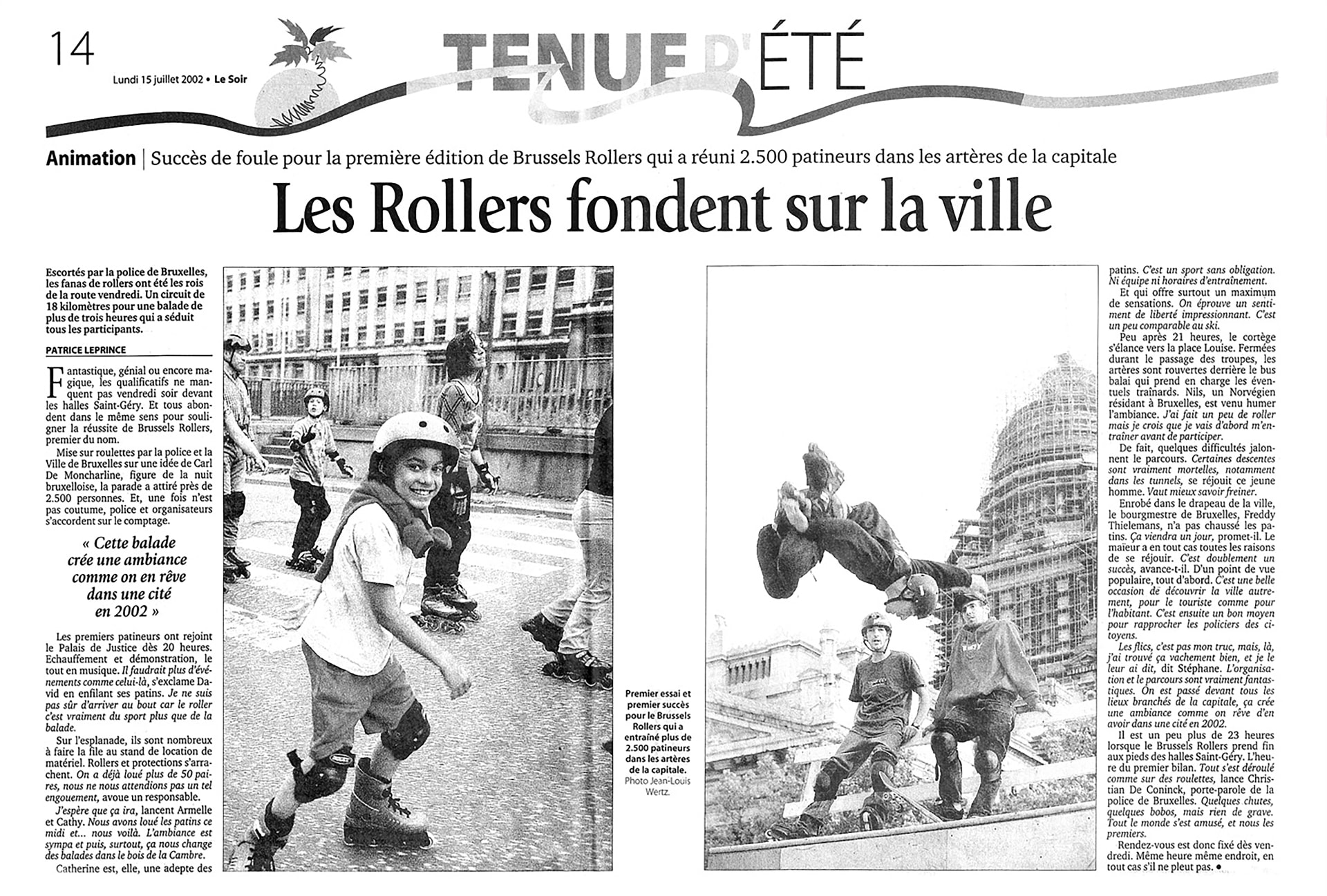 Le Soir, July 15, 2002. Newspaper clipping illustrated with two photographs: one showing a young skater in the foreground and the other an acrobat performing a jump in front of the Palais de Justice, credited to Jean-Louis Wertz.