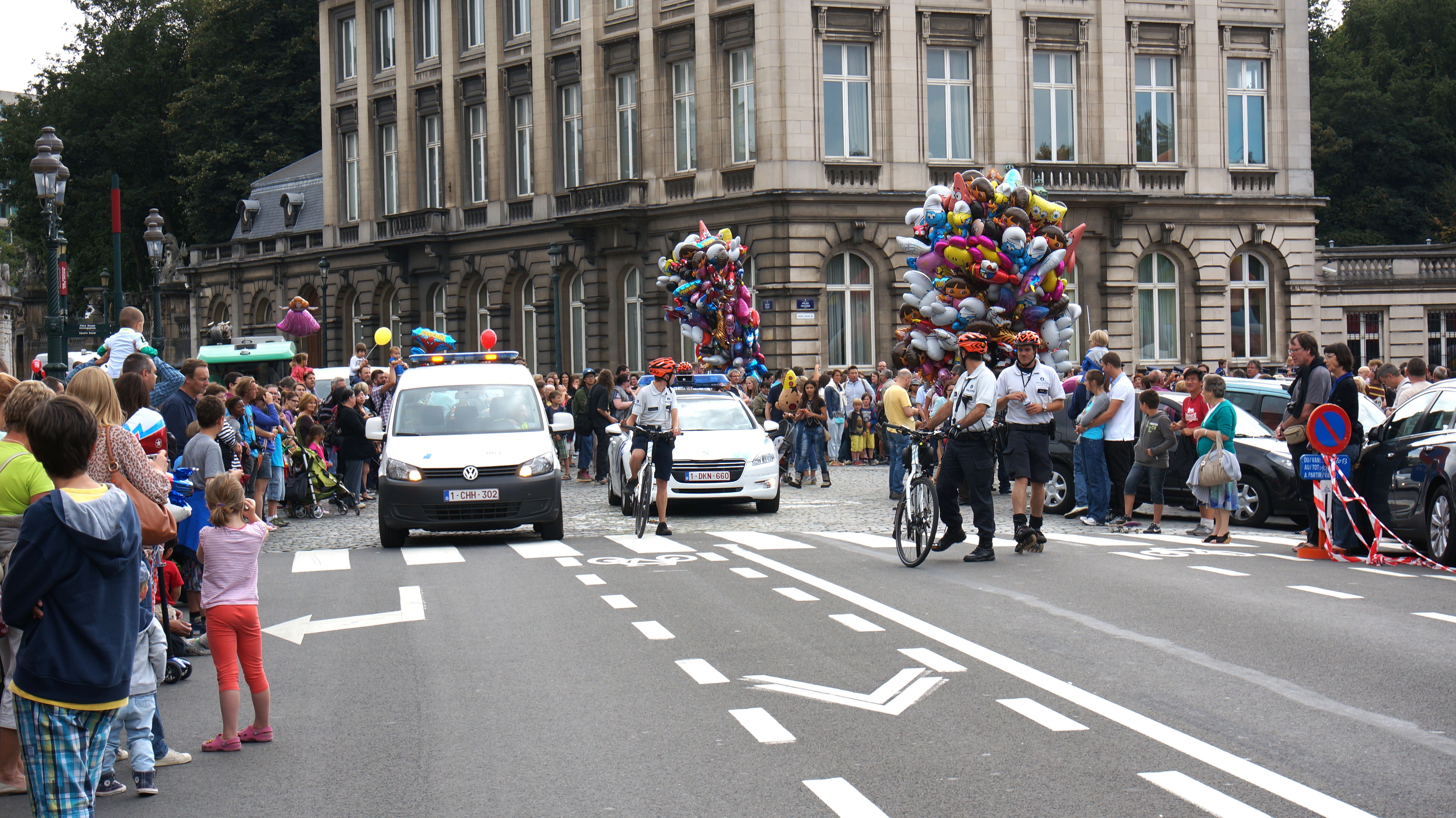 Balloon’s Day Parade photographiée par Miguel Discart et Kiri Karma, Fête de la BD, Bruxelles, 7 septembre 2013.