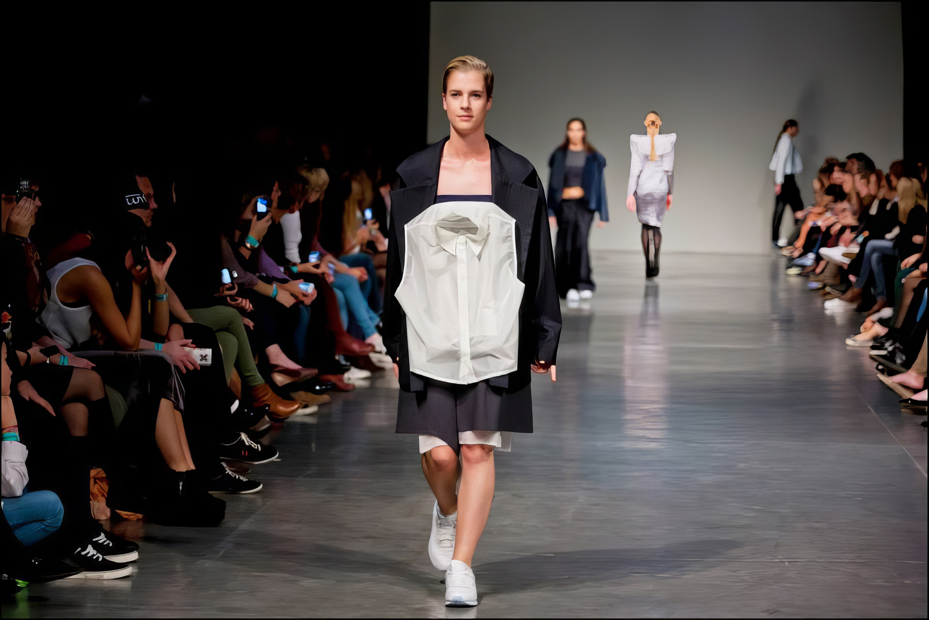 Défilé des Écoles de Mode, photo 61 sur 118.