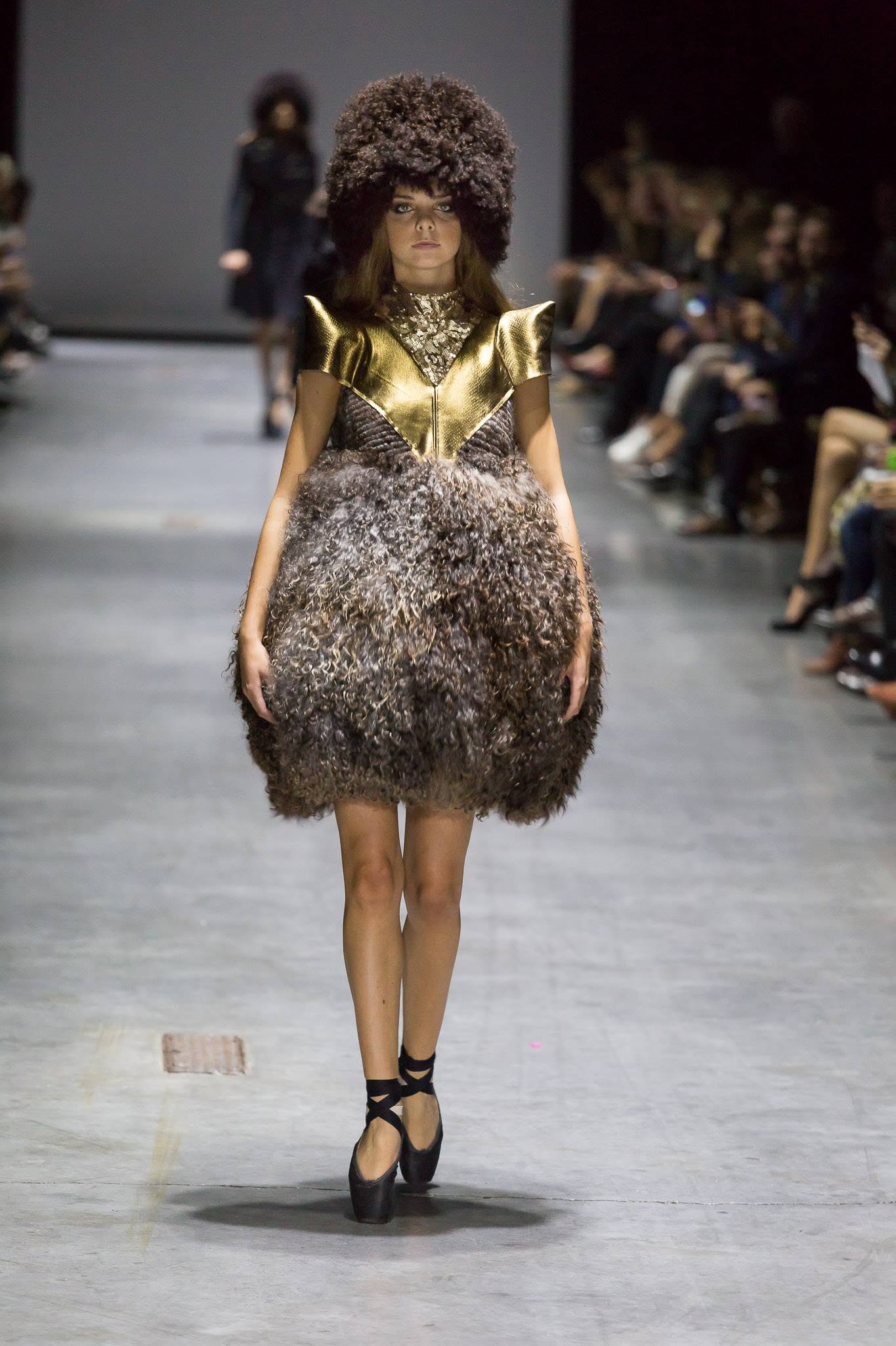 Défilé des Brussels Fashion Days 2014, photographie 18 sur 24.