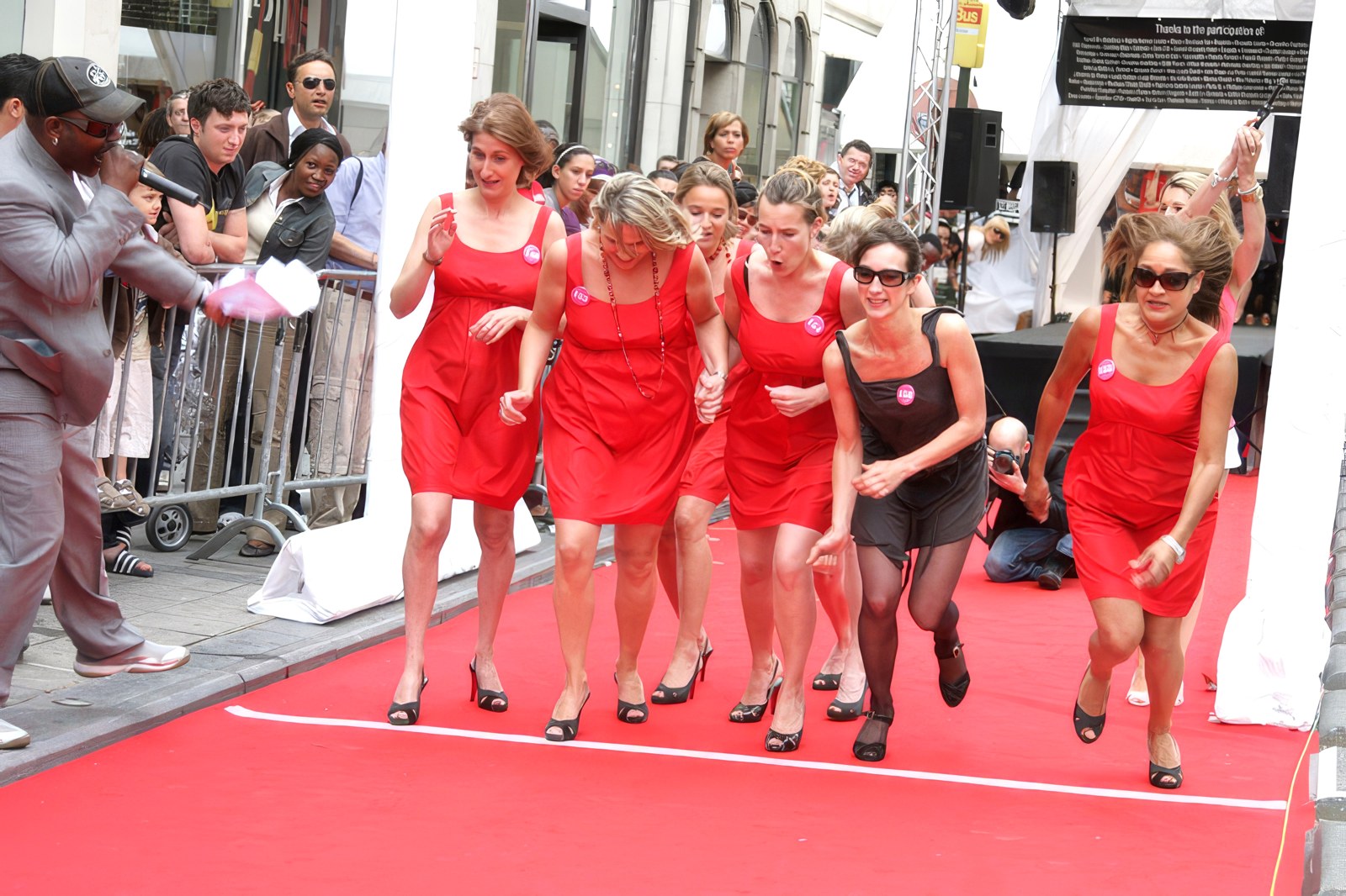 Animations et course en talons aiguilles, Louise High Heels, 6 juillet 2008. Photographie 38 sur 60.
