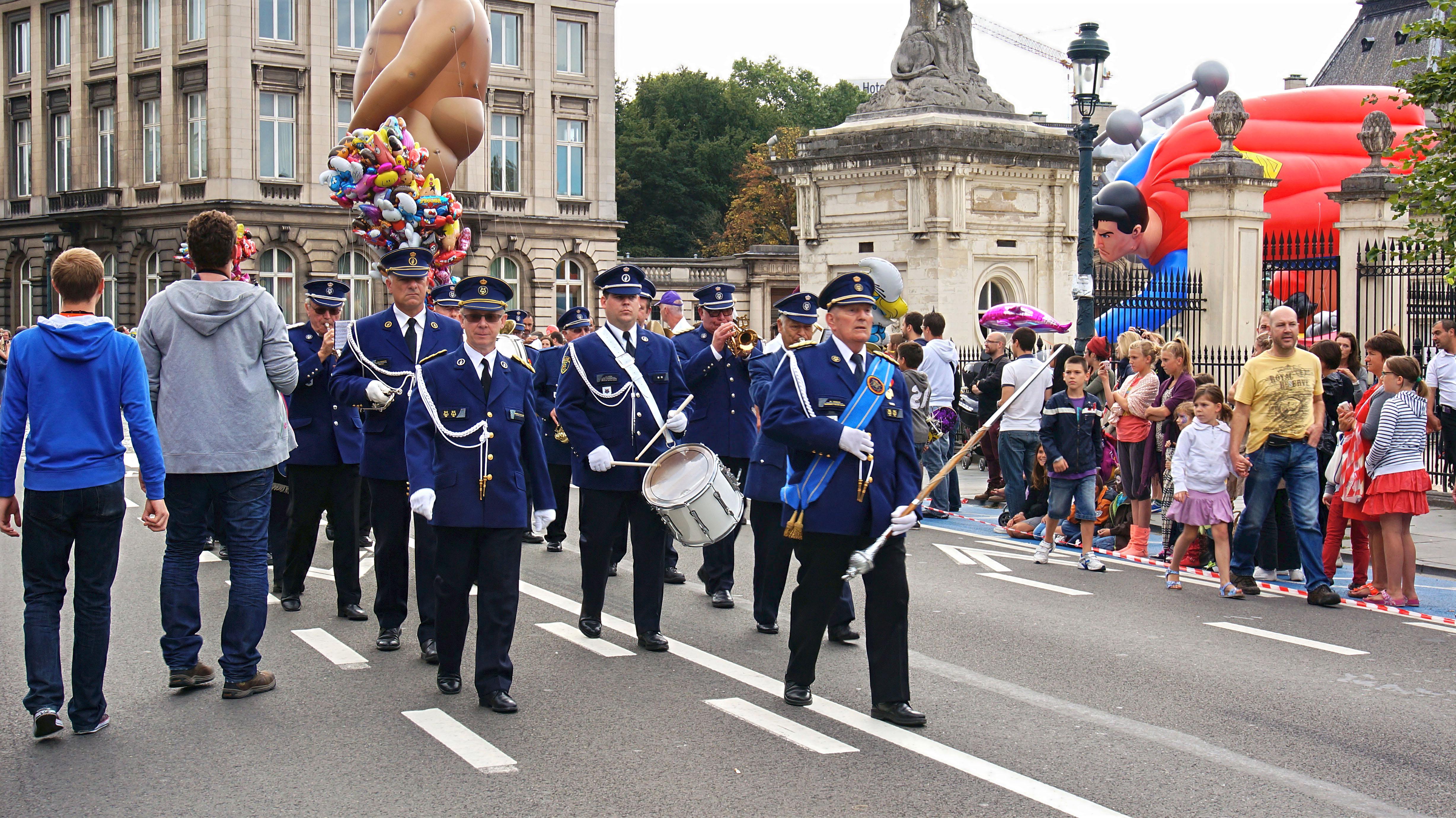 Balloon’s Day Parade photographiée par Miguel Discart et Kiri Karma, Fête de la BD, Bruxelles, 7 septembre 2013.