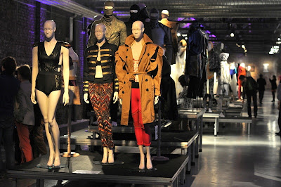 Exposition des Brussels Fashion Days. Photographie : Fatih M. Kaynak.