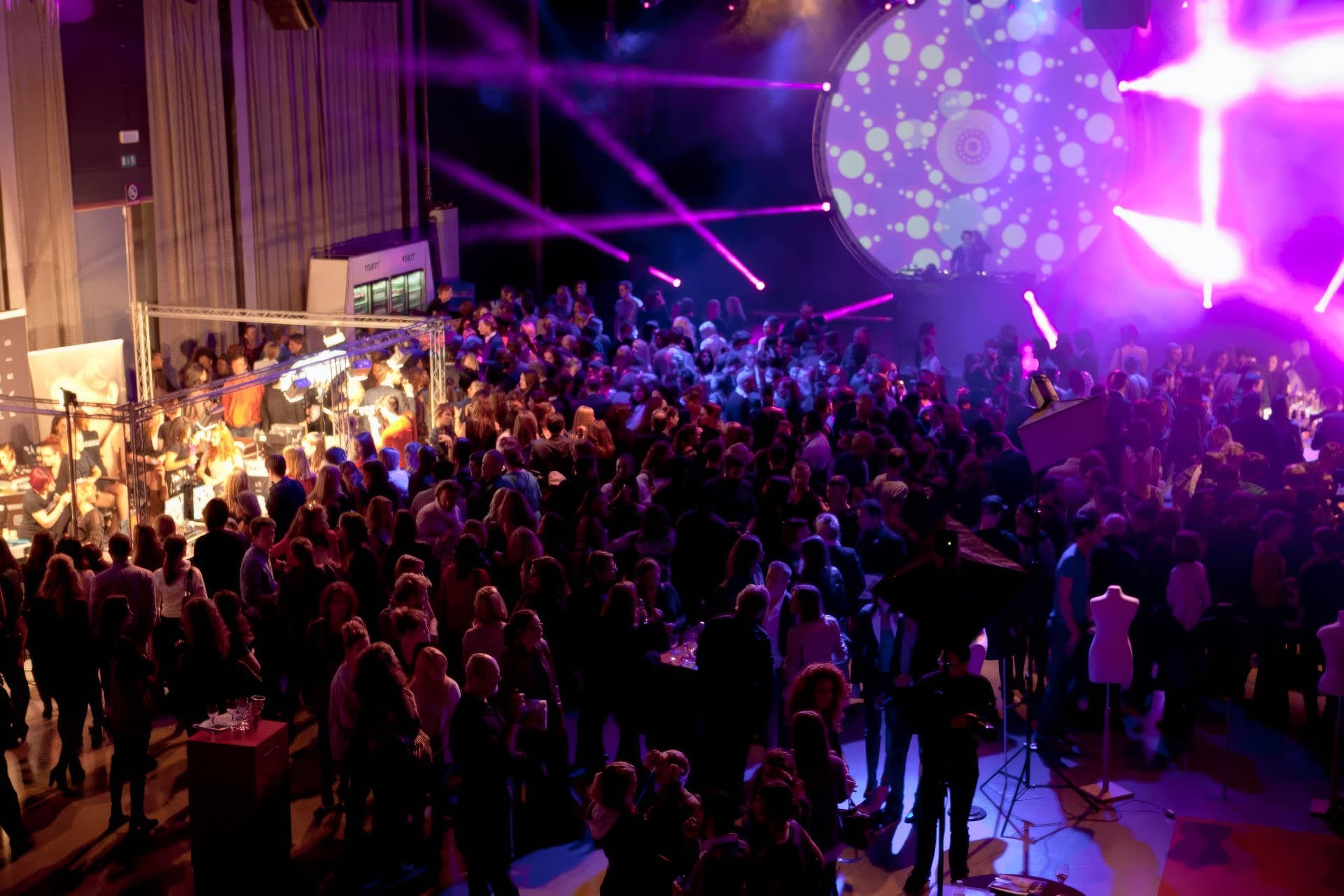 Vue d'ensemble des Brussels Fashion Days 2012.